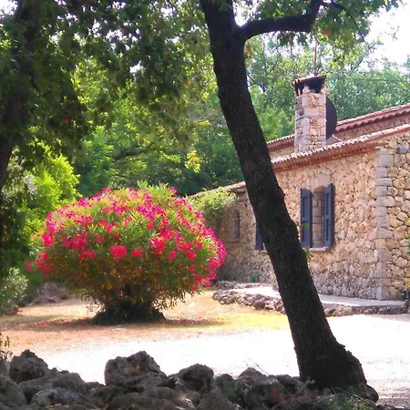 Villa Luxurious With Large Heated Pool In 2 Acre Private Garden Ideally Located For Visiting Cannes And St Tropez Saint-Paul-en-Foret